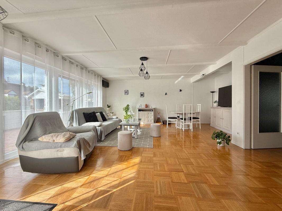 Maison à ARC-SUR-TILLE