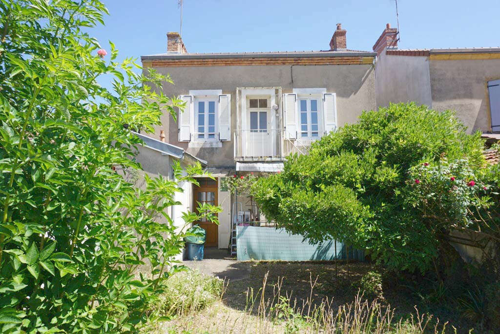 Maison à PARAY-LE-MONIAL