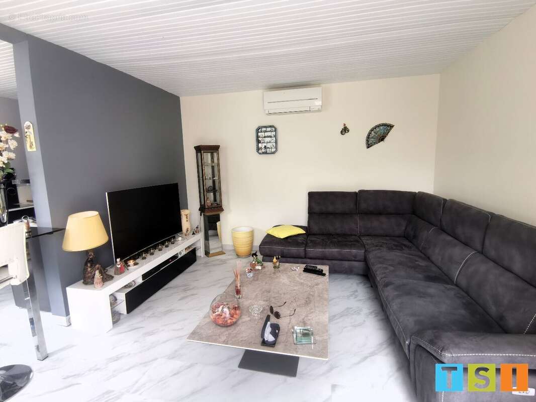 Maison à MONLEON-MAGNOAC