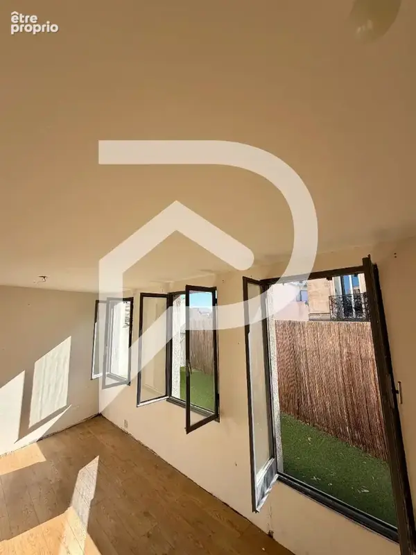 Appartement Marseille T1 25 M2  AVEC GRANDE TERRASSE - photo 3