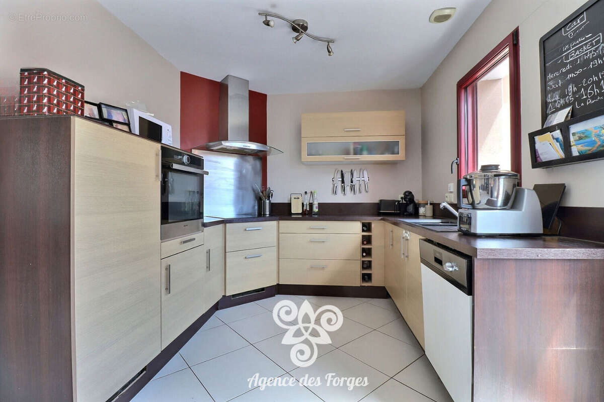 Maison La Planche bourg /  '4 chambres + bureau / Stationnement / garage /  jardin - photo 4