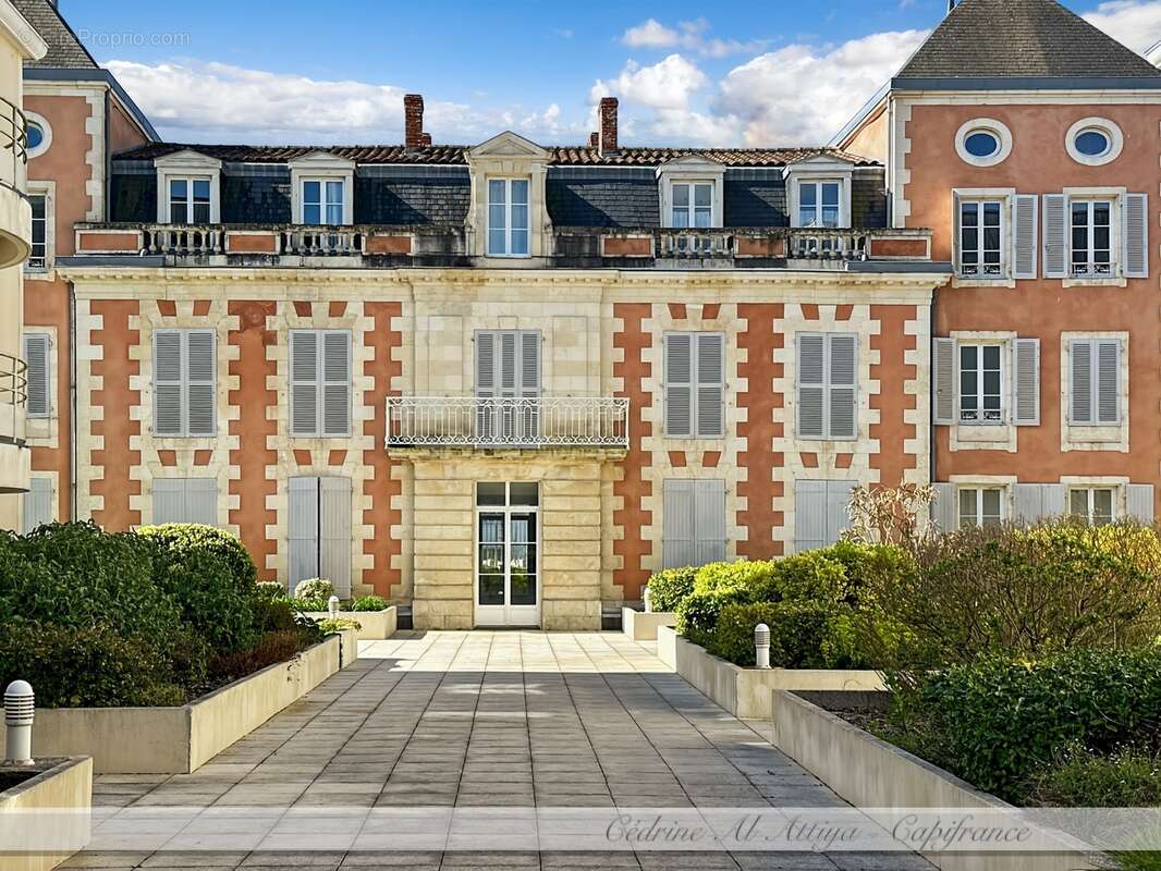 Appartement à vendre 2 pièces de 35m2 au 1er étage avec ascenseur, loggia, parking et local à vélos - photo 13