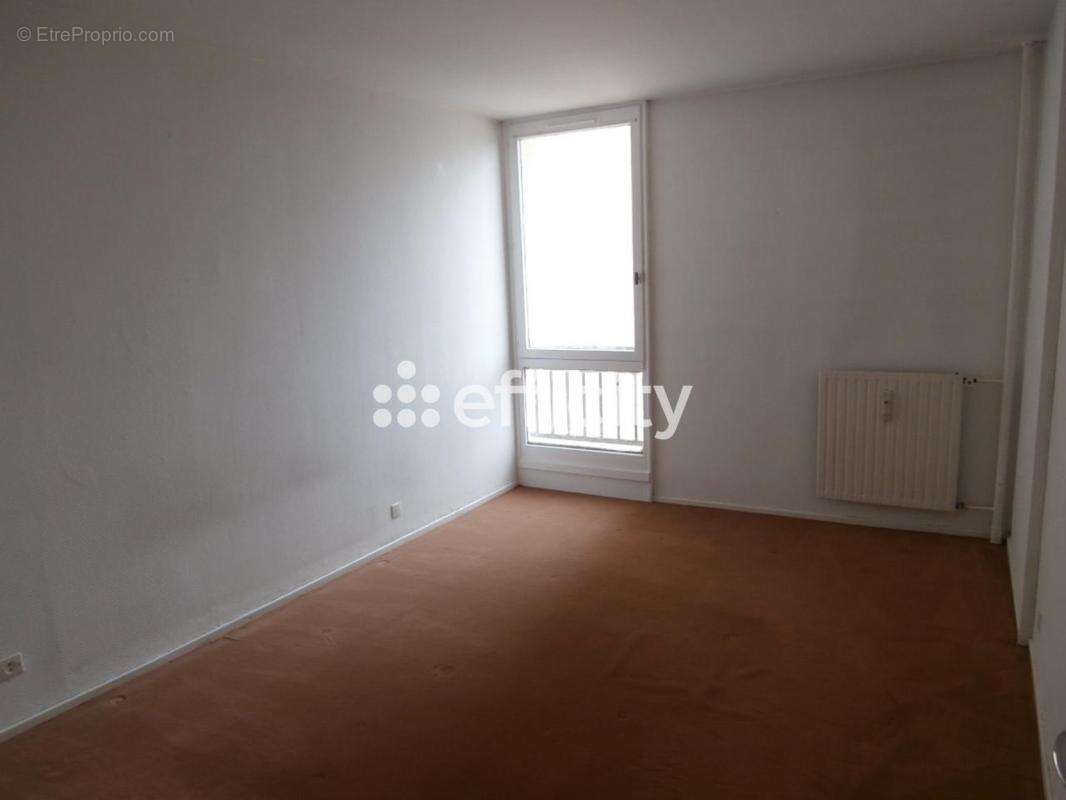 Appartement à LA MADELEINE