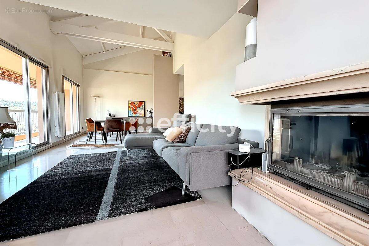 Appartement à LYON-9E