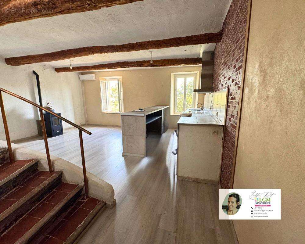 Maison à PLAN-DE-LA-TOUR