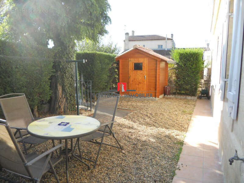 Appartement à AMBARES-ET-LAGRAVE