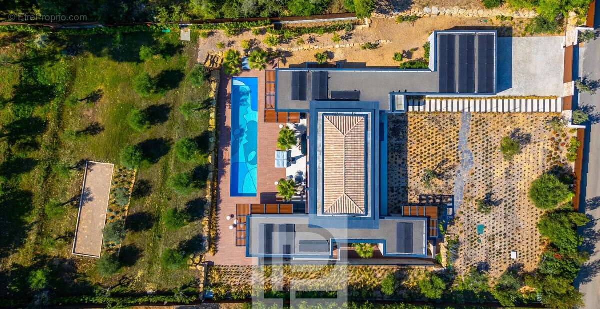Propriété contemporaine d’exception au cœur d’un domaine privé - photo 17