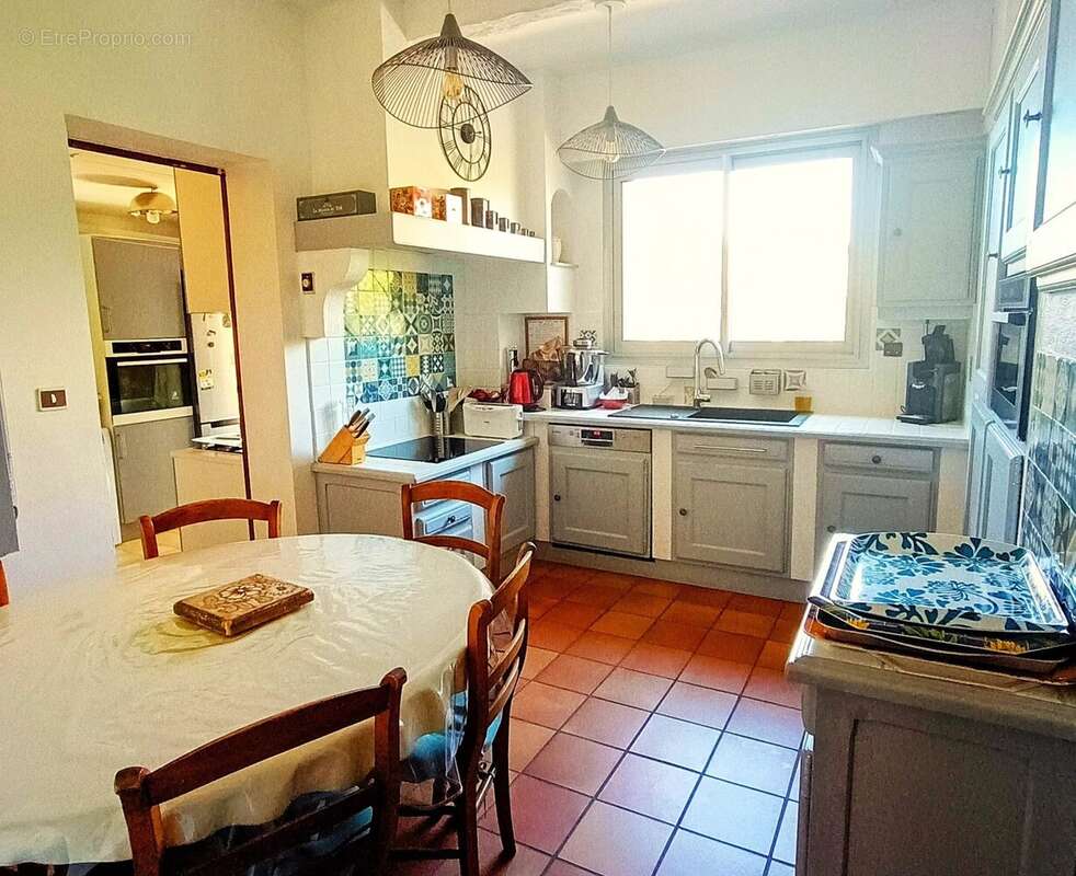Maison familiale de caractère de 155 m2 avec piscine - photo 4