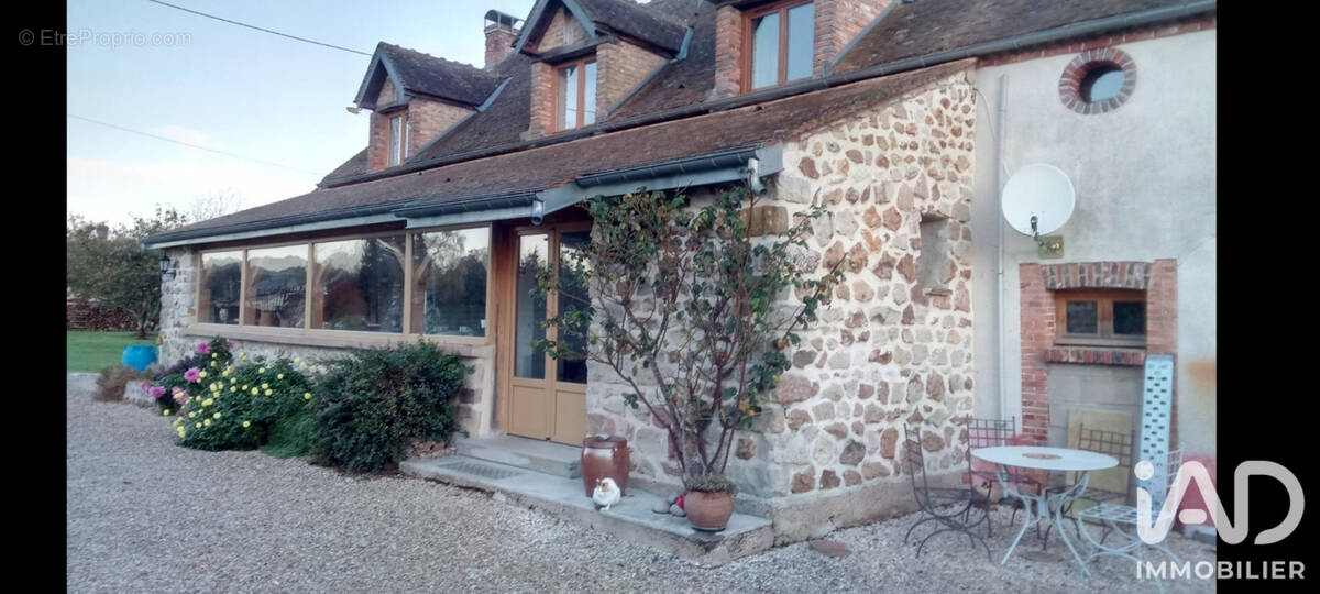 Photo 1 - Maison à SAINT-VALERIEN