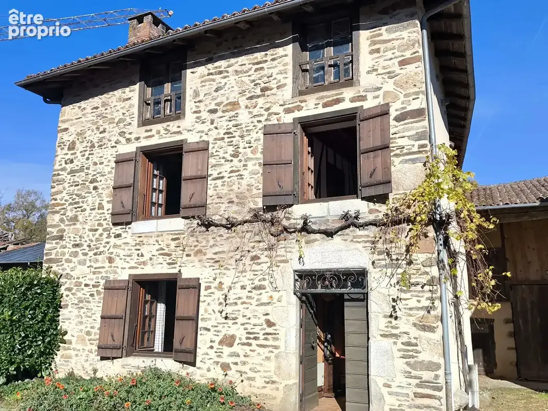Maison à CHAILLAC-SUR-VIENNE