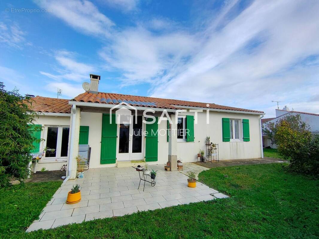 Photo 1 - Maison à LA FLOTTE