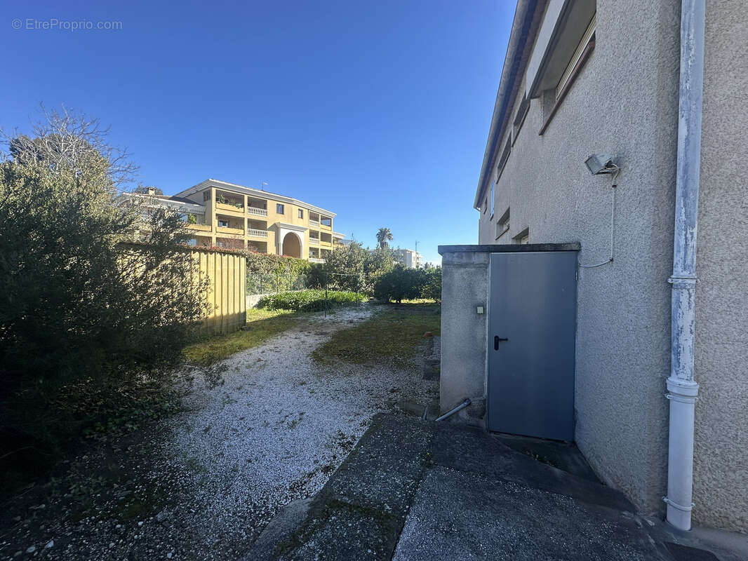 Appartement à HYERES