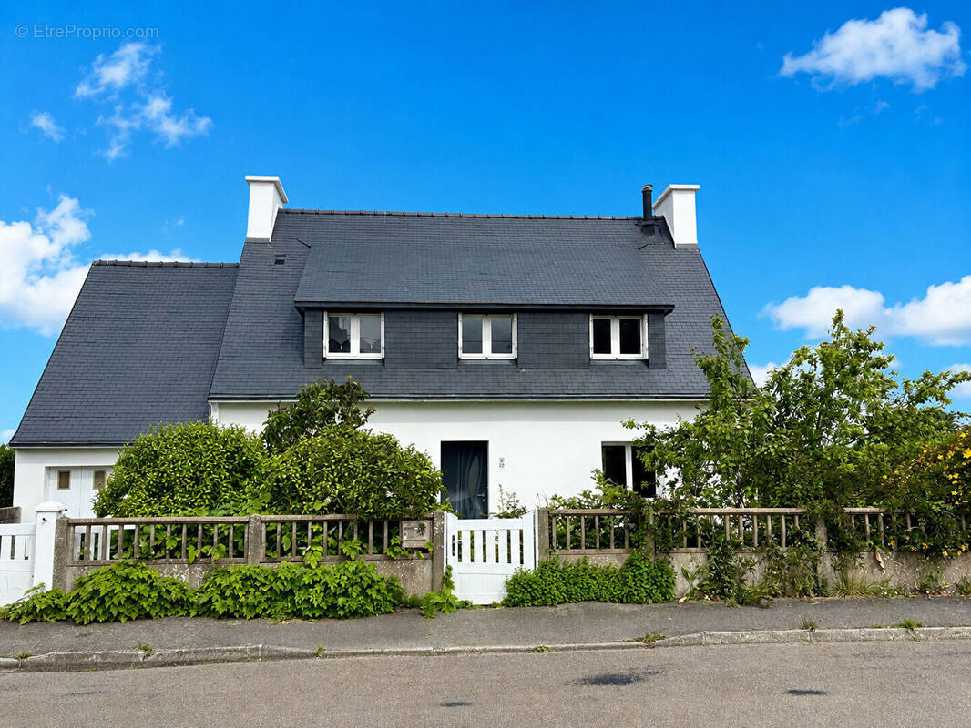 Maison à PLONEOUR-LANVERN