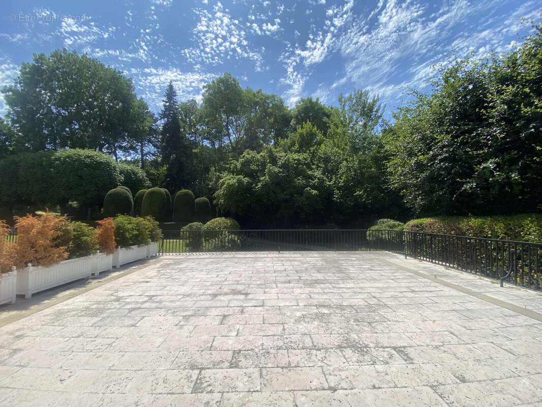Appartement à VERSAILLES