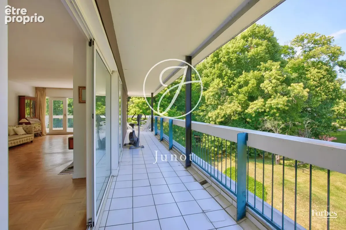 Le Chesnay-Rocquencourt - PARC DE ROCQUENCOURT - Appartement de 114 m² - 2/3 chambres  - Terrasse - photo 2