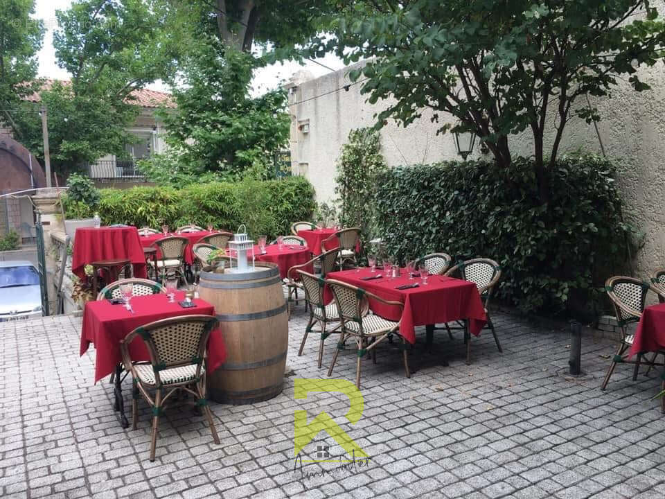 Commerce à GINESTAS