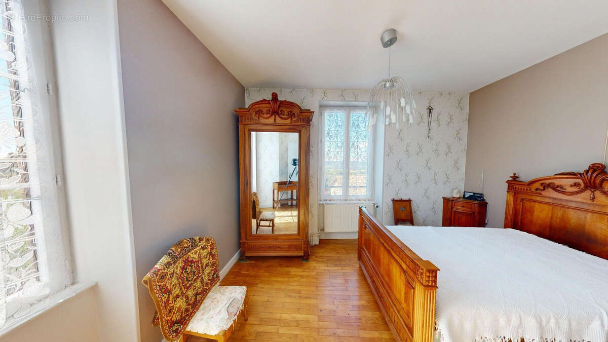Maison à LA CHAISE-DIEU