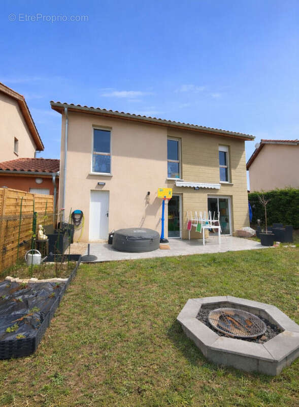 Maison à CHASSE-SUR-RHONE