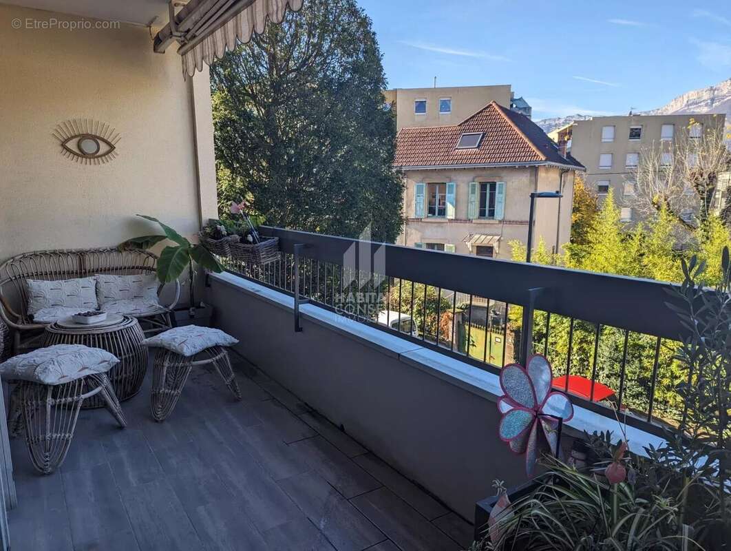 Appartement à SAINT-MARTIN-D&#039;HERES