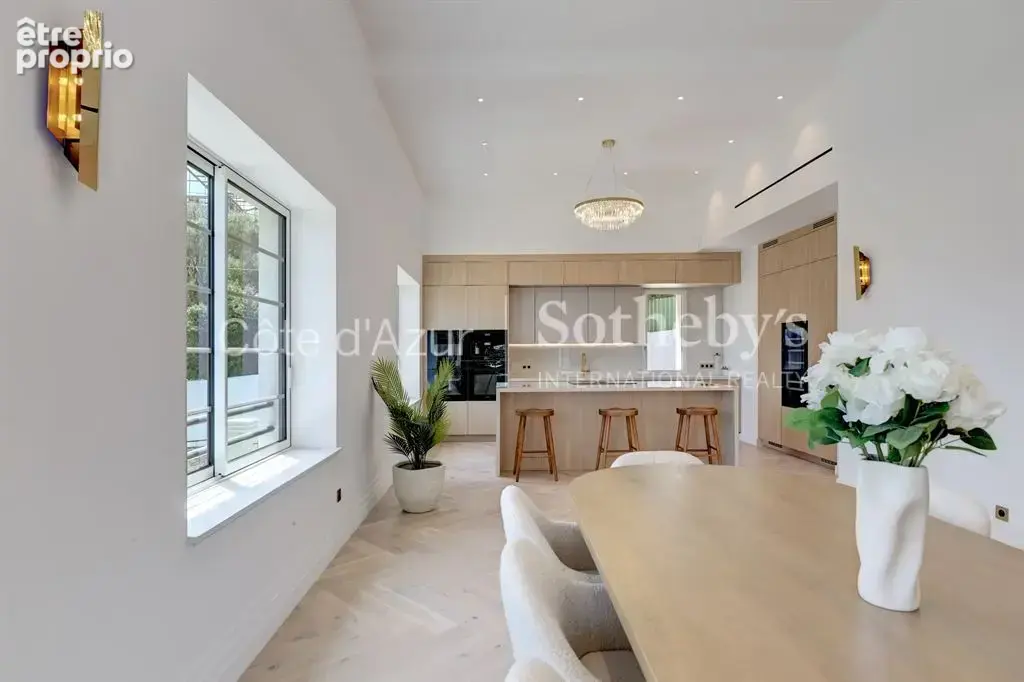 Cap d’Antibes La Garoupe, villa Art Déco avec rooftop de 150 m² et piscine - photo 6