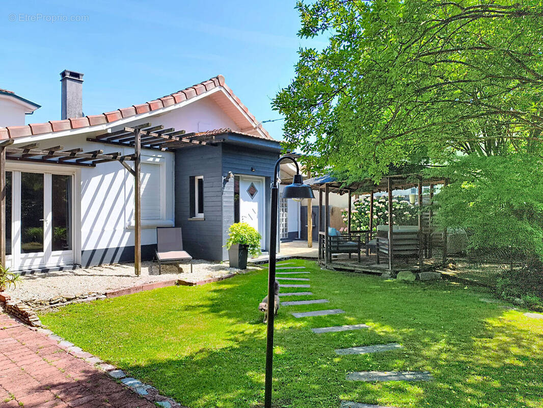 Maison à MERIGNAC