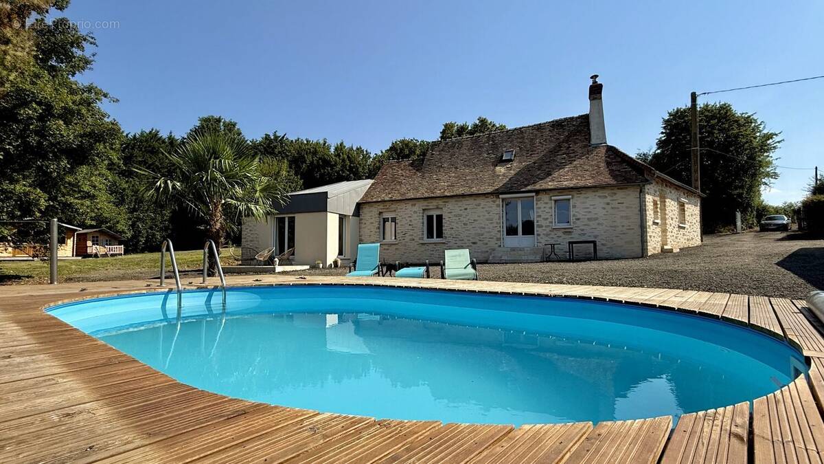 Maison à BONNETABLE