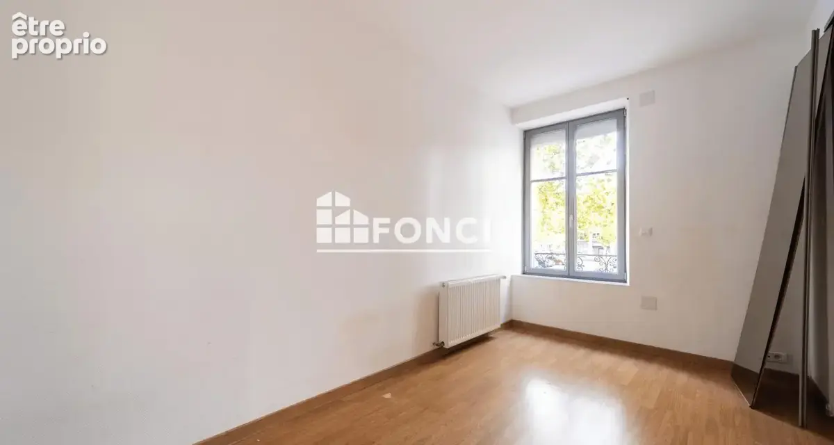 À VENDRE – Bel appartement F4 de 97 m² – À deux pas du centre-ville - photo 4