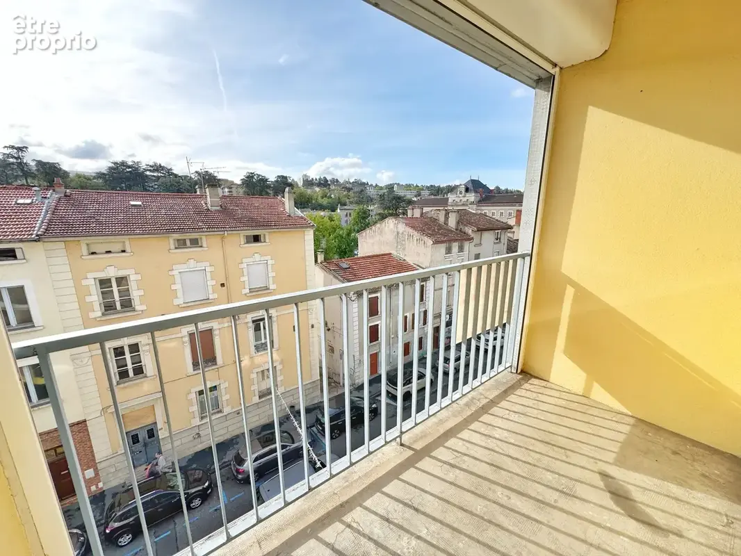 T3 entièrement rénové en 2026 avec balcon, cave et stationnement - photo 2