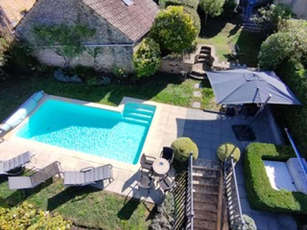 HOVER202509271758967694459 - Maison à LE BUGUE