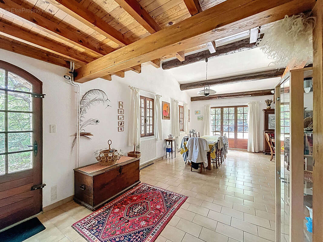 Maison à VACHERES