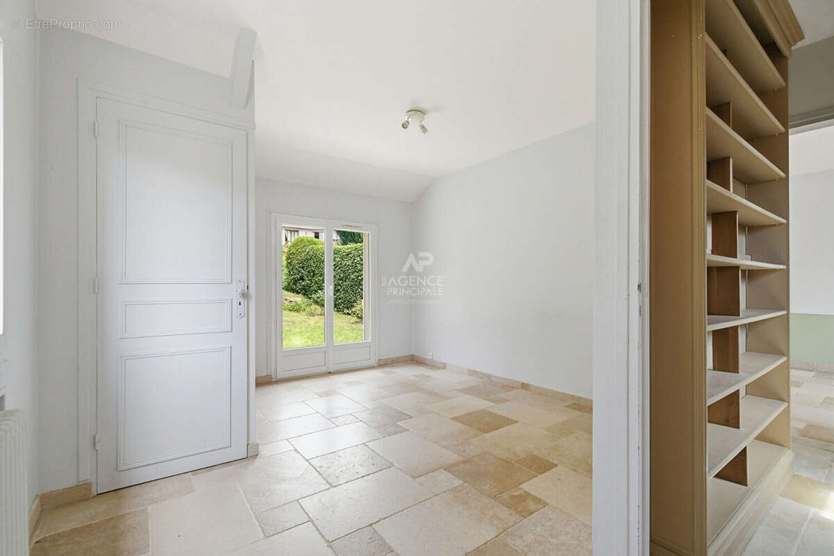 Maison Mareil Marly 9 pièce(s) - photo 11