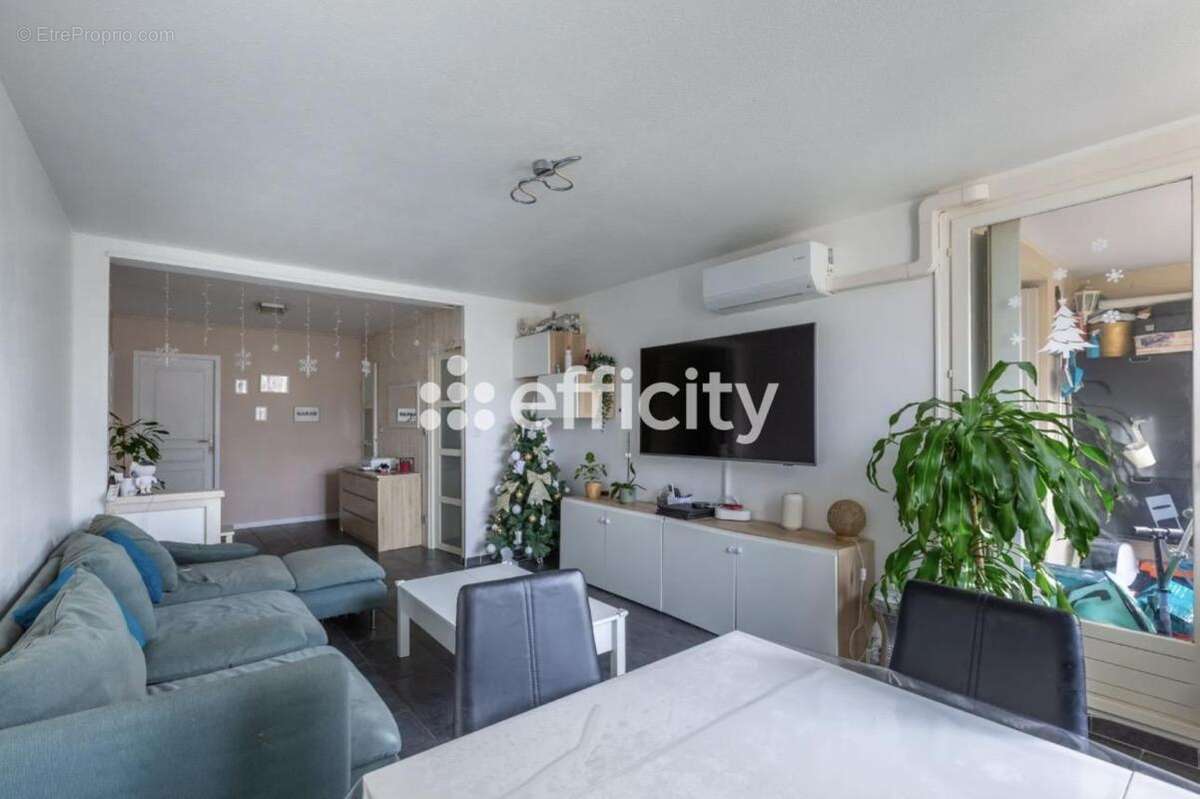 Appartement à VAULX-EN-VELIN