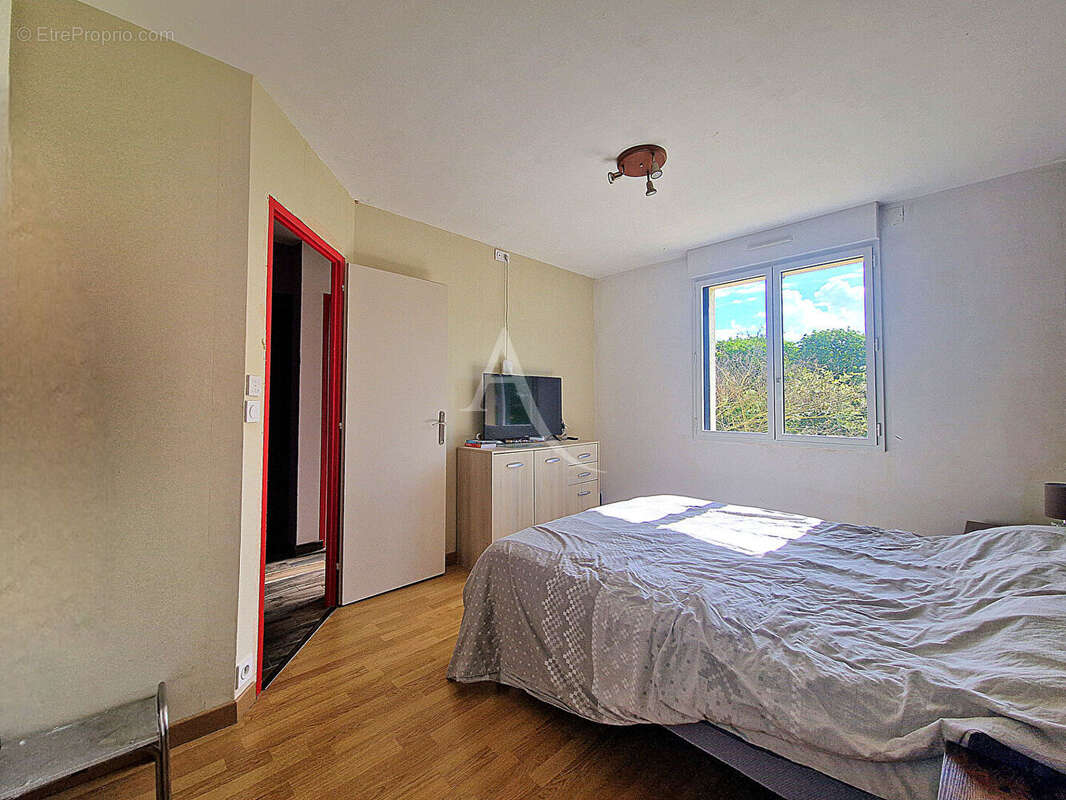 Maison à MIRE