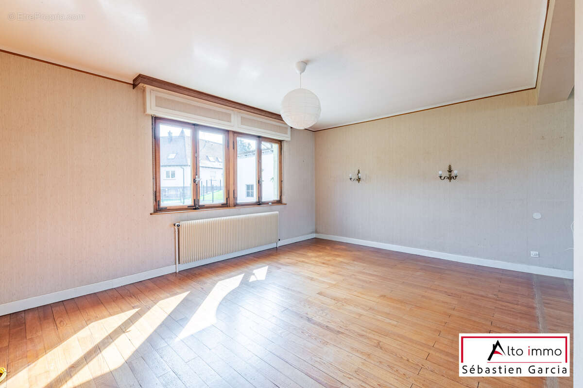 Maison à SOULTZ-SOUS-FORETS