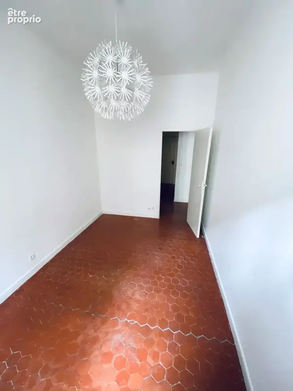 T2 loue - rue falque 13006 - photo 5