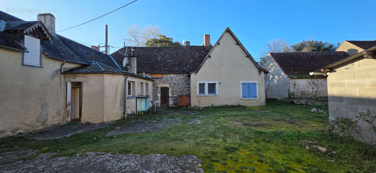 Maison à TOURNON-SAINT-MARTIN
