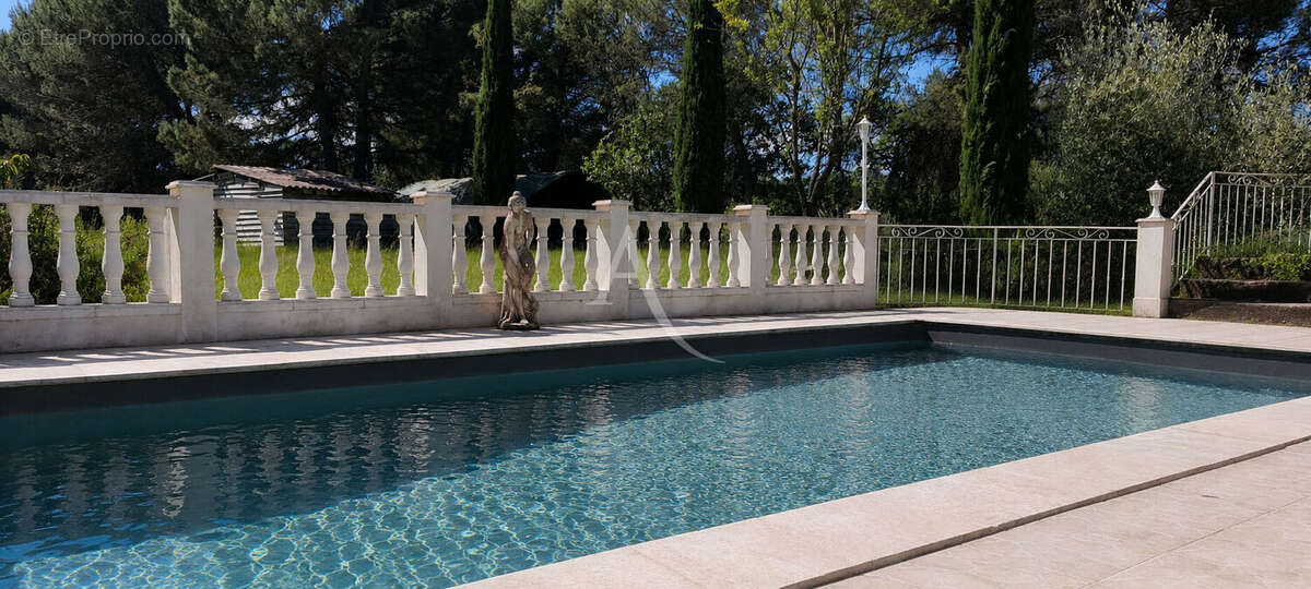 Maison à PIERREVERT
