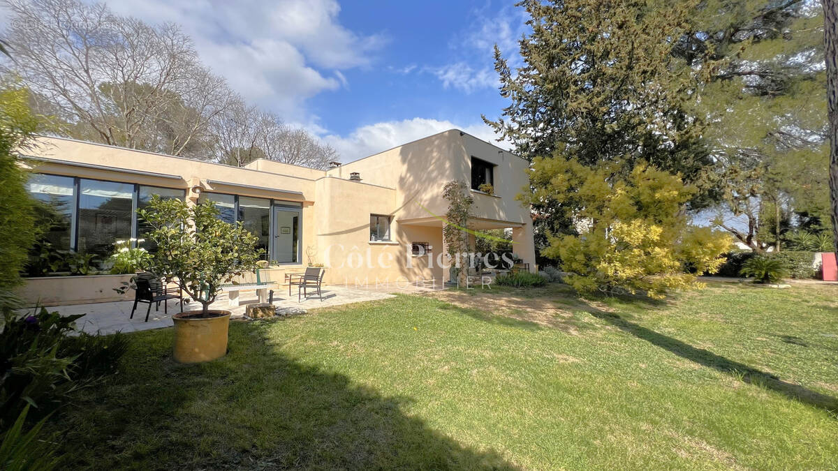 Maison à NIMES