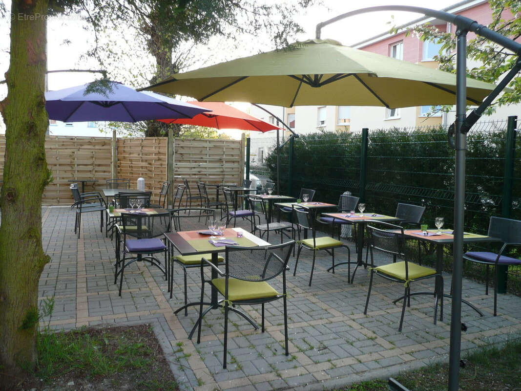 Commerce à BOUZONVILLE