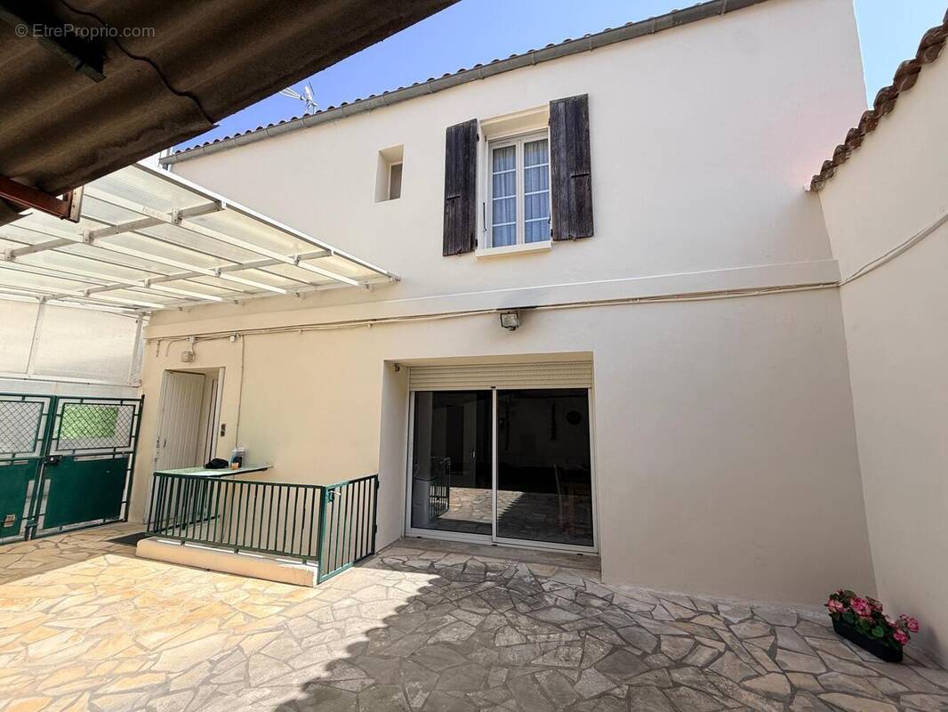 Photo 1 - Maison à SAINTES
