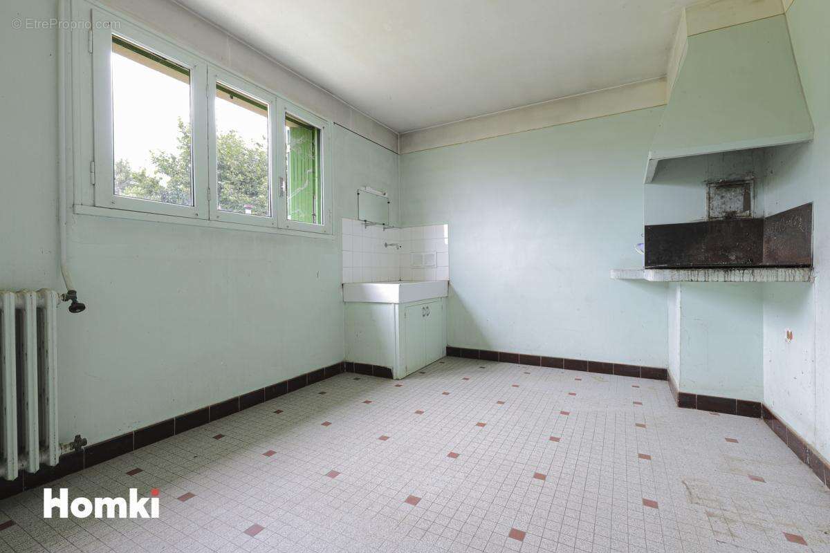 Maison/Villa T5 de 113 m2 + terrain de 2174 m2 à Saubens 31600 - photo 4