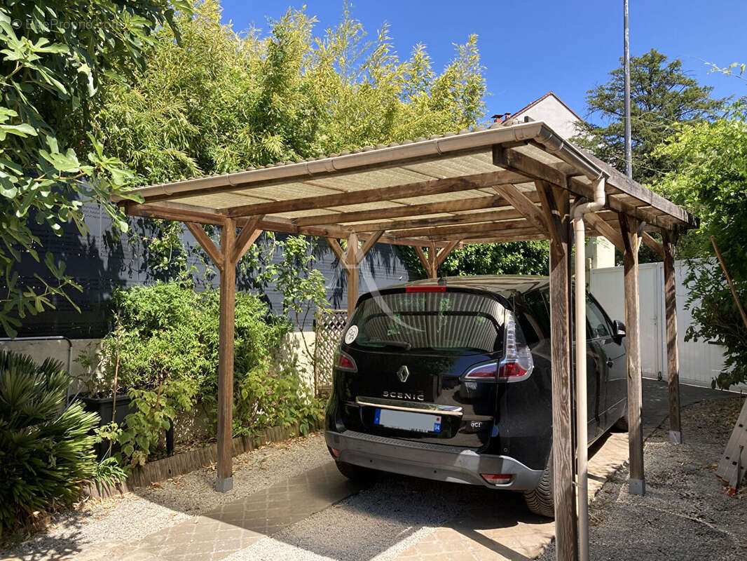 Maison à BRY-SUR-MARNE