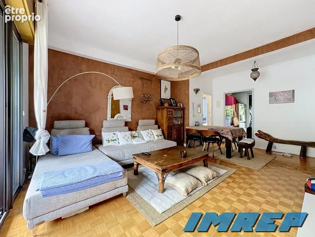 Appartement 68 m² à Marseille-8e  - photo 3