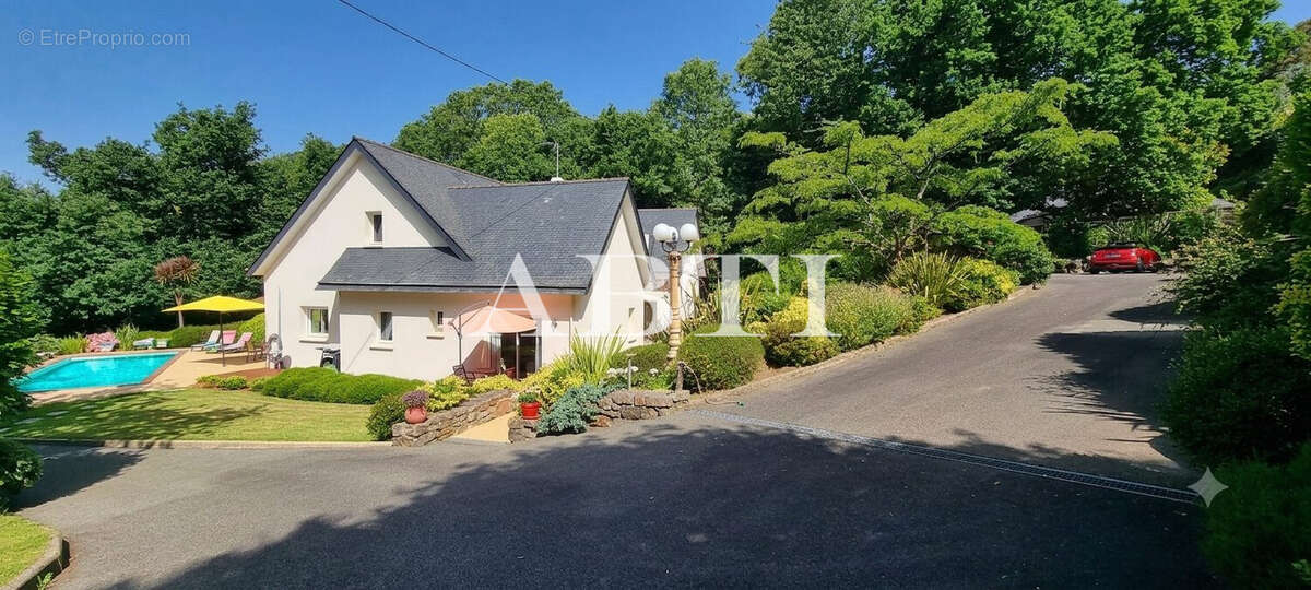 Maison 287 m² à Quimper  - photo 4