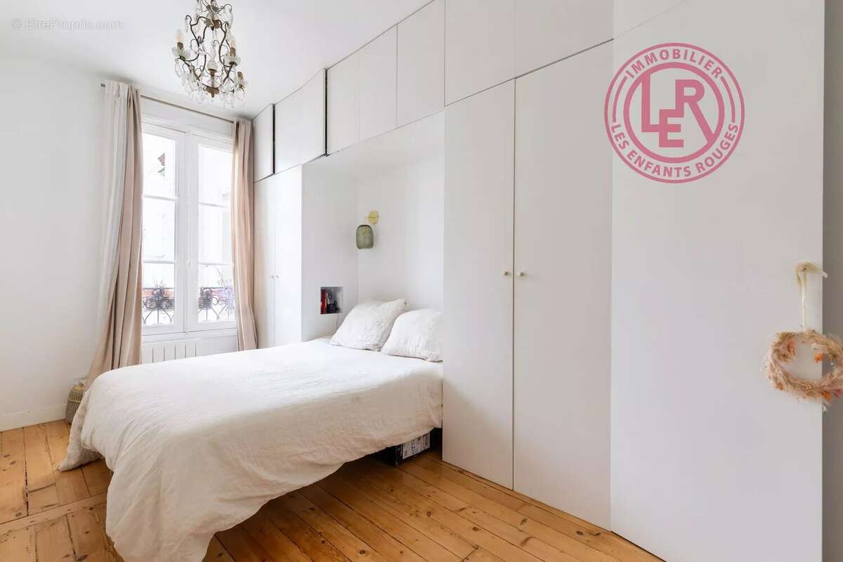 Appartement à PARIS-10E