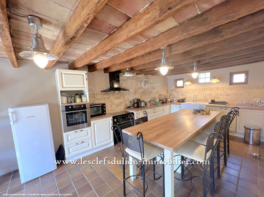 Maison 178 m² à Moret-Sur-Loing  - photo 4