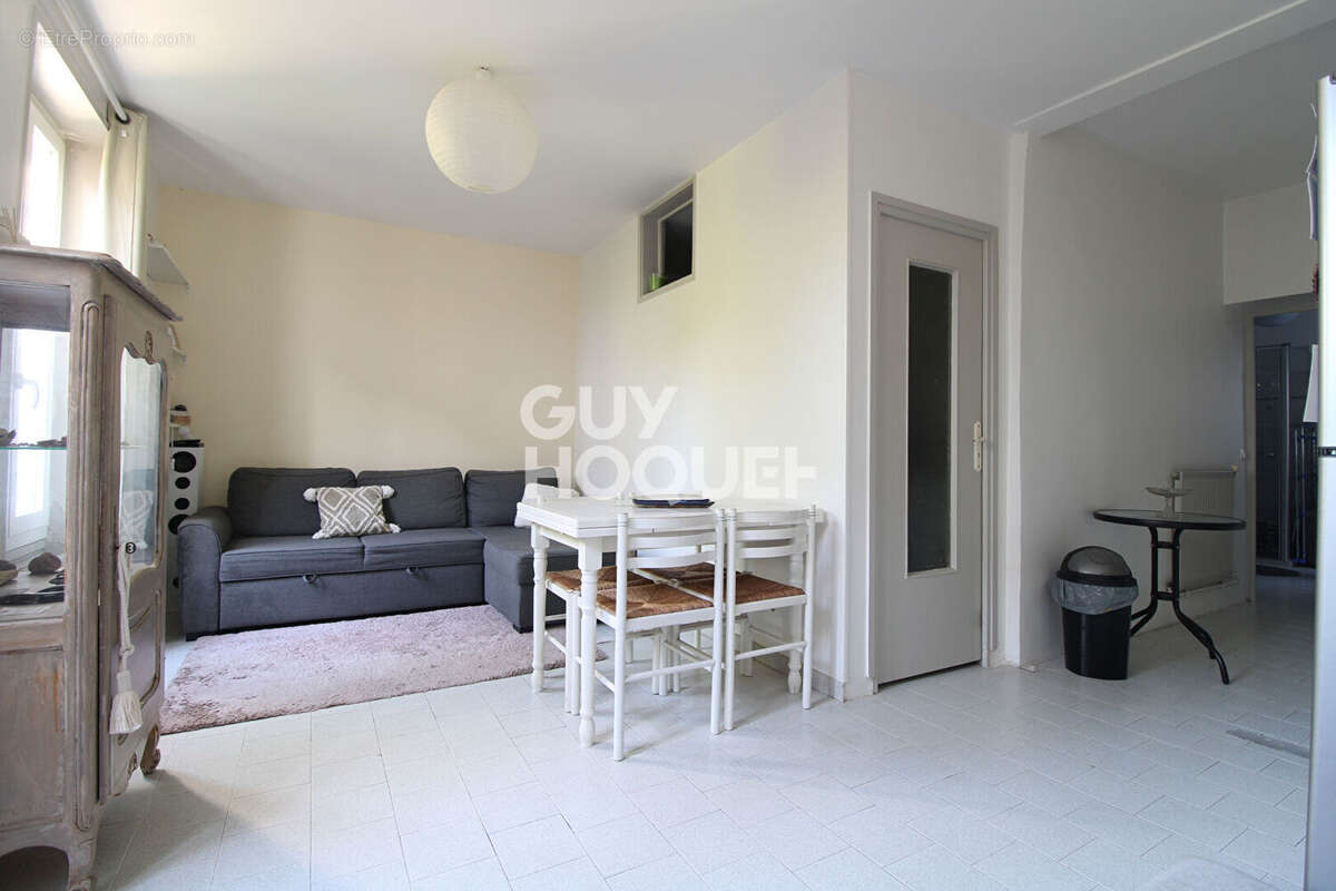 Appartement à BRIE-COMTE-ROBERT