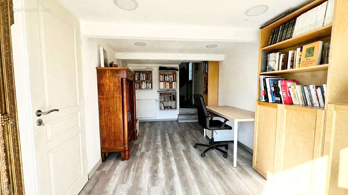 Maison à SAINT-ZACHARIE