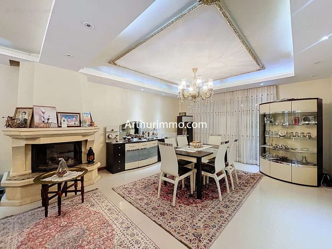 Maison à CORBEIL-ESSONNES