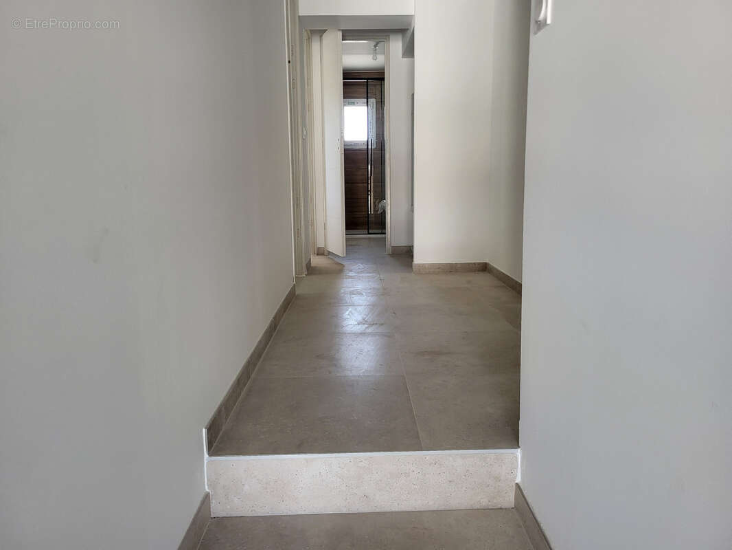 Appartement à ROGNAC